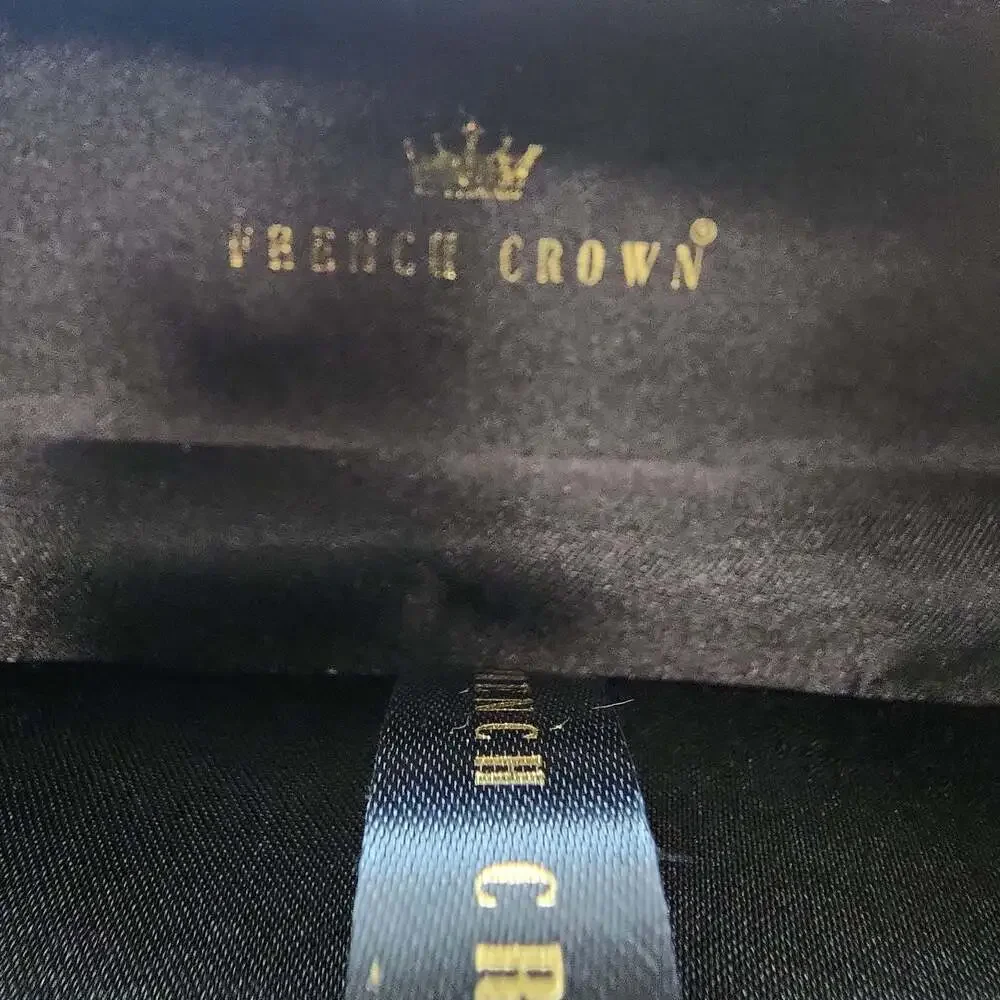 FRENCH CROWN Glossy Jade Black Steel Pen(P007) : Amazon.in: Office Products